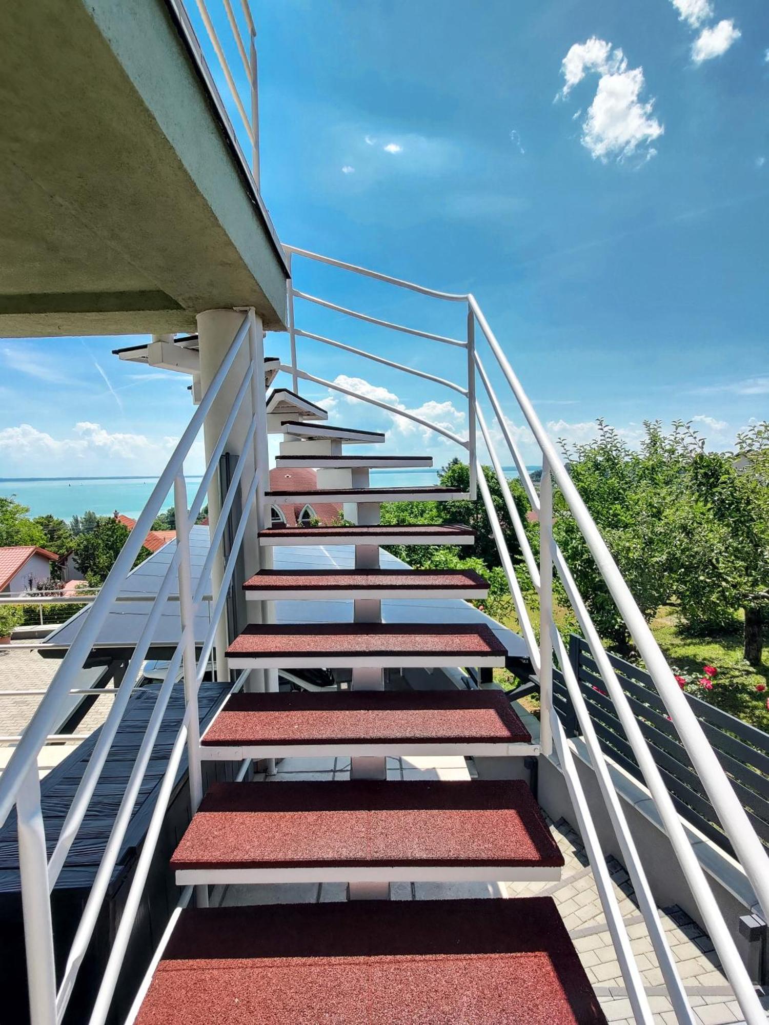 Fuegefa Apartman Balatonalmadi Ngoại thất bức ảnh